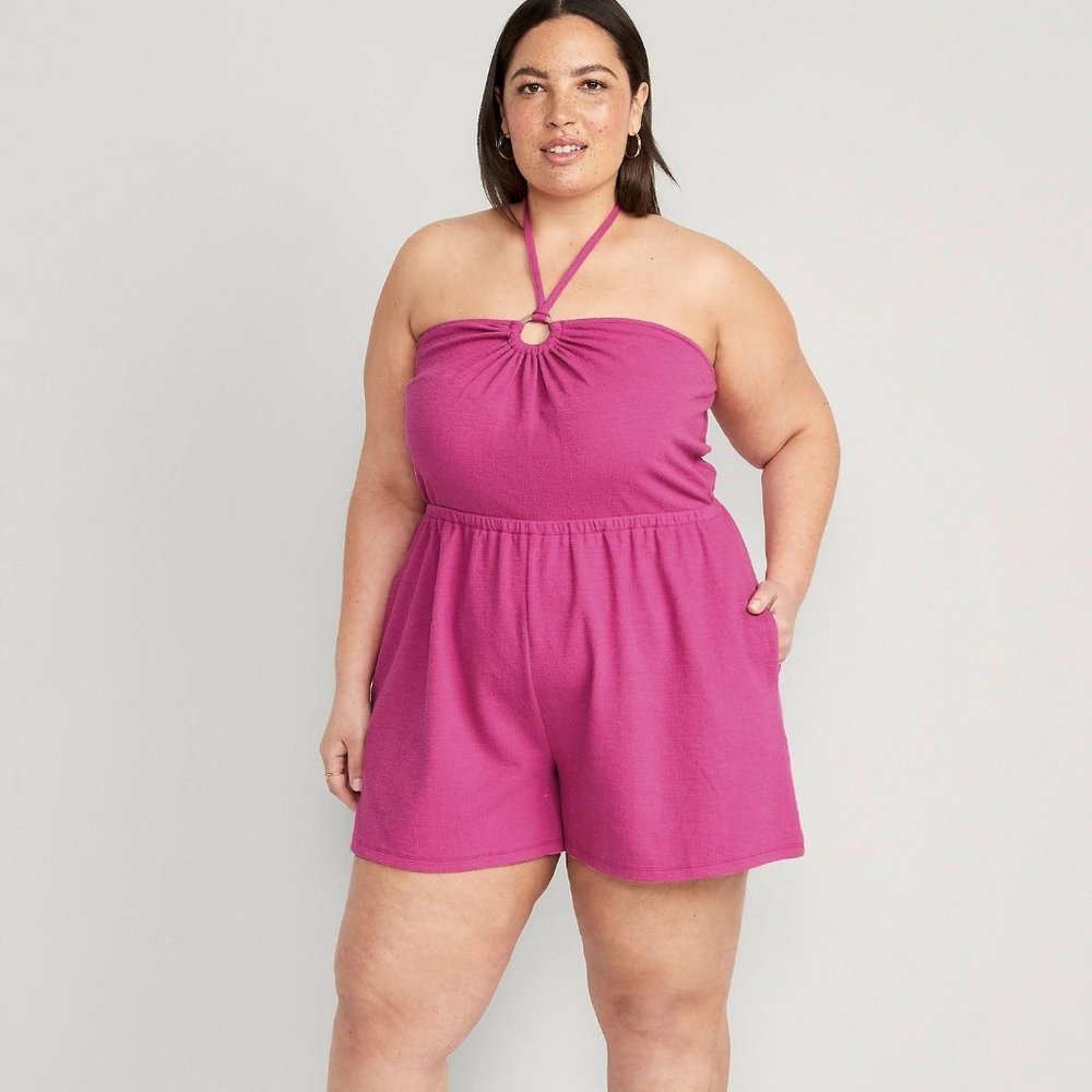 NWT  Old Navy Textured O-Ring Halter Romper for Women -- 3.5-inch inseam - Picture 5 of 6